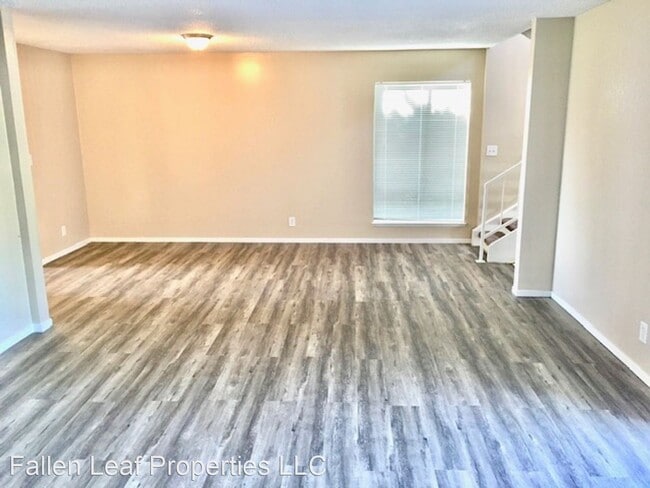 Building Photo - 3 br, 3 bath House - 2121 Vale Rd. #41