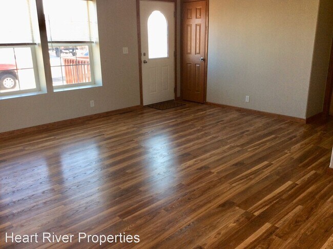 Foto del edificio - 3 br, 2 bath House - 622 5th Ave SE