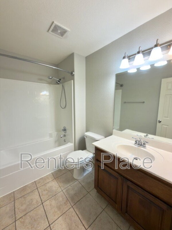 Foto del edificio - 2012 E 133rd Ct S