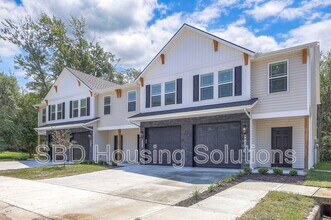 Building Photo - 9057 E 85th Pl