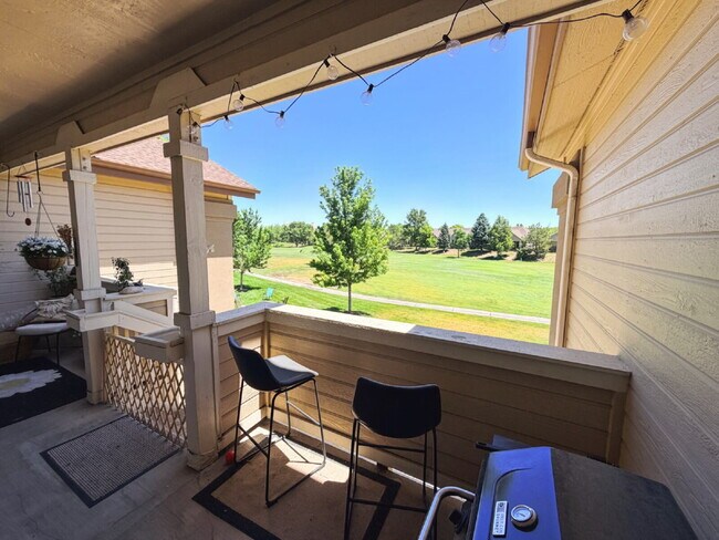 Foto del edificio - Rare opportunity to lease a golf course-view condo in one of Littleton's most convenient locations!