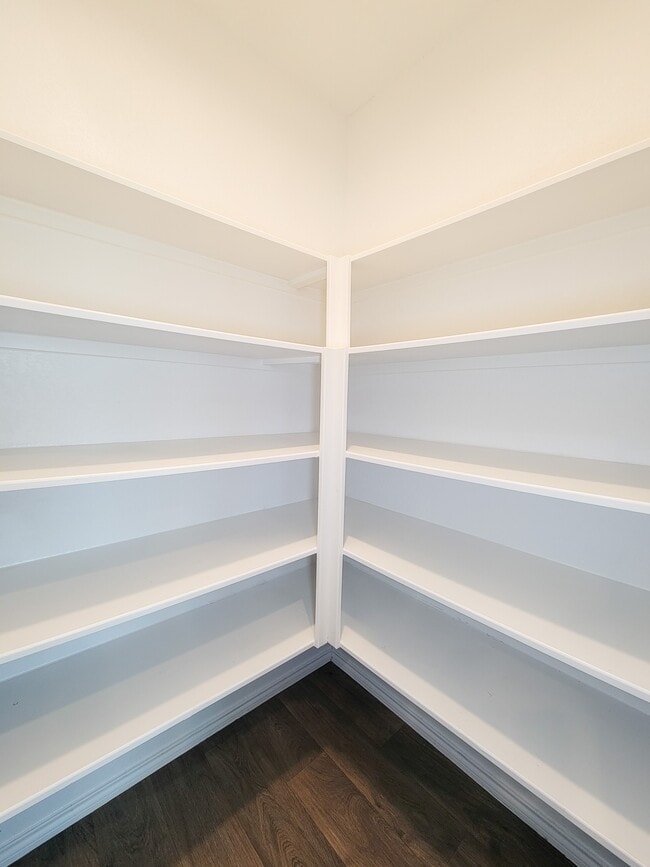 Building Photo - 21344 Pne Ml Dr