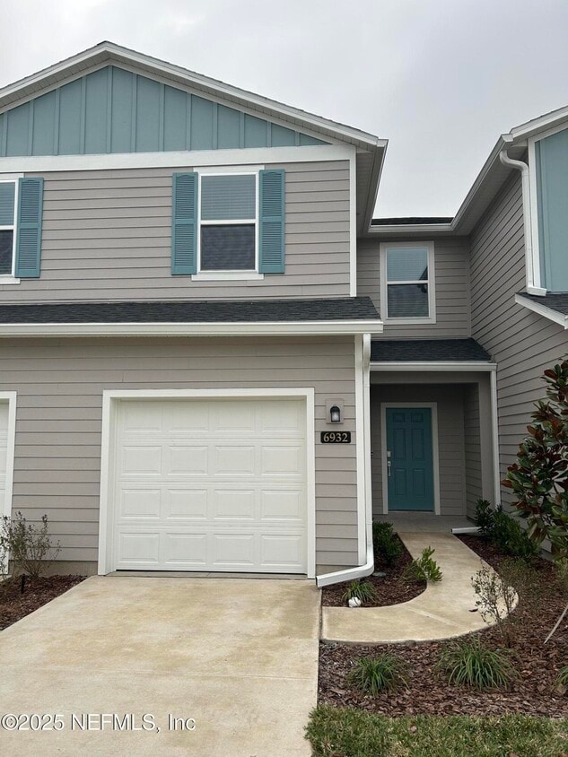 Foto principal - 6932 Golden Monarch Ave