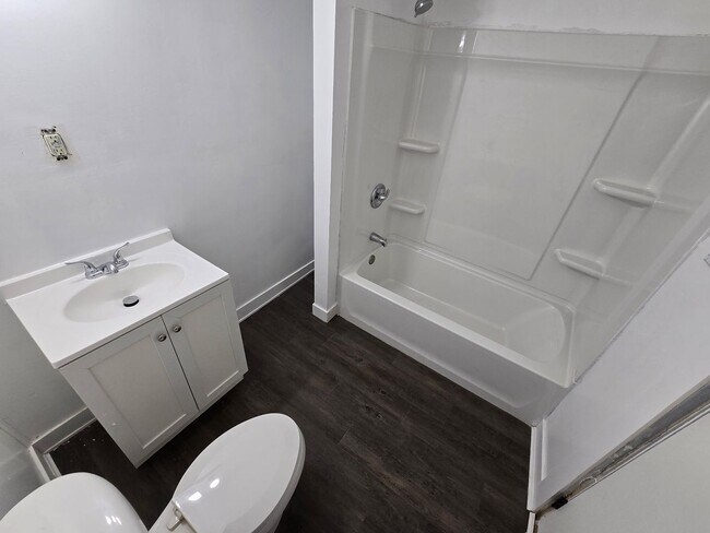 Foto del edificio - Four Bedroom Home in Northwest Grand Rapids