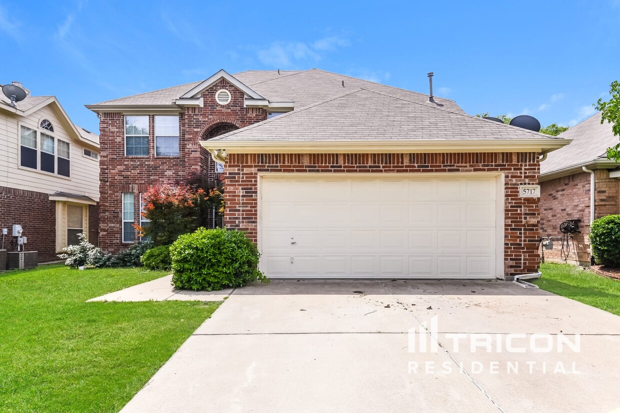 Foto principal - 5717 Fathom Dr