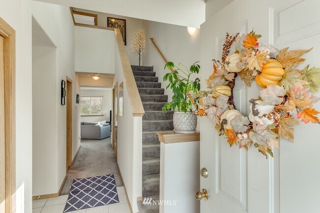 Building Photo - 531 Pecks Dr