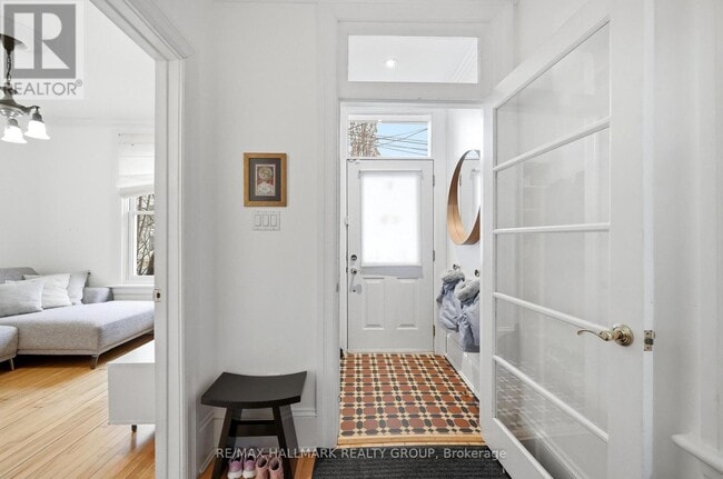 Building Photo - 138 Keefer St