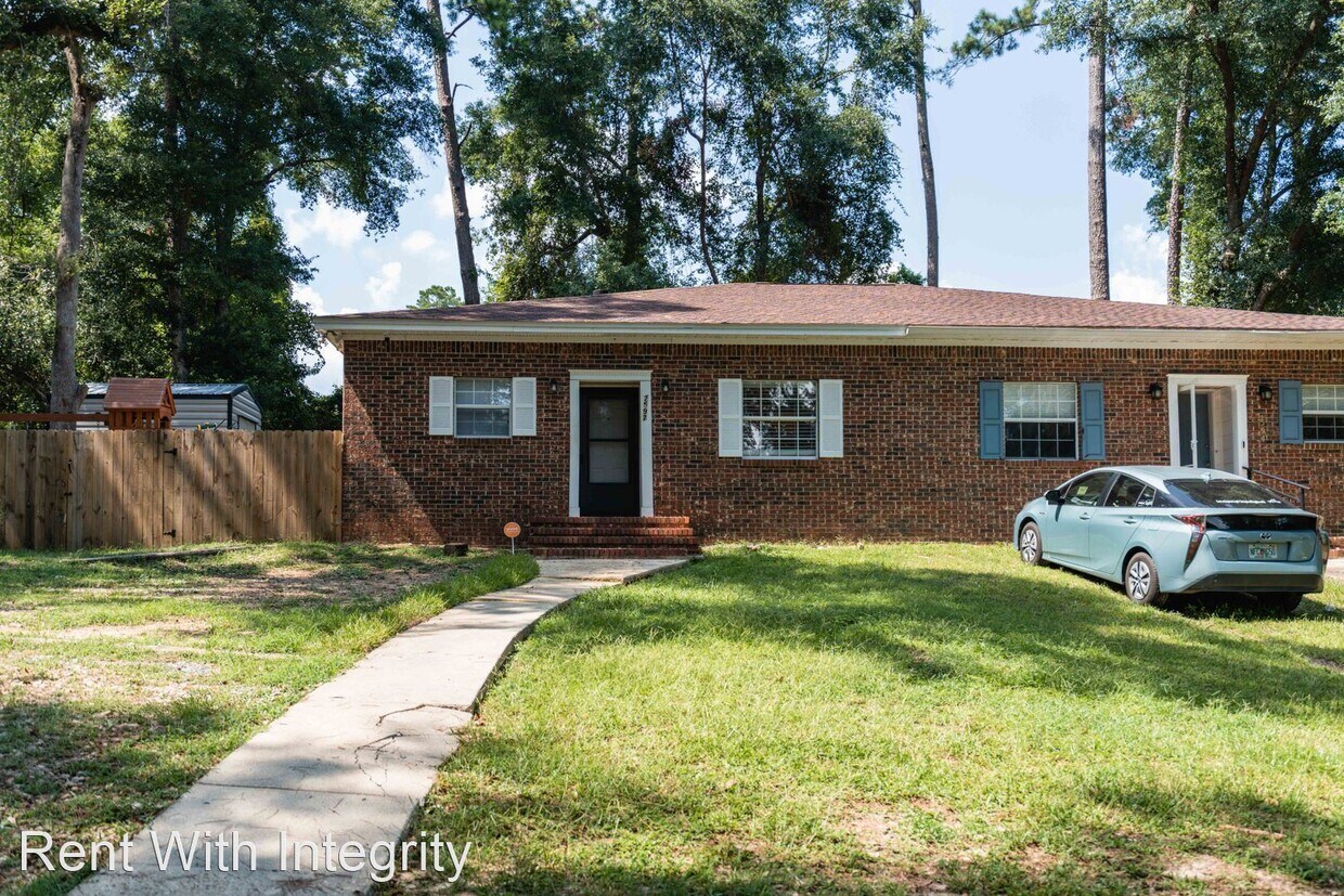 2592 Panther Creek Rd, Tallahassee, FL 32308 House Rental in