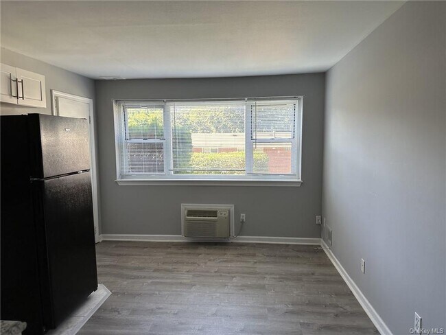 Foto del edificio - 31 Old Post Rd S