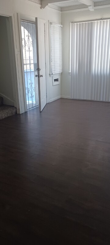Foto del edificio - 1008 N Willow Ave