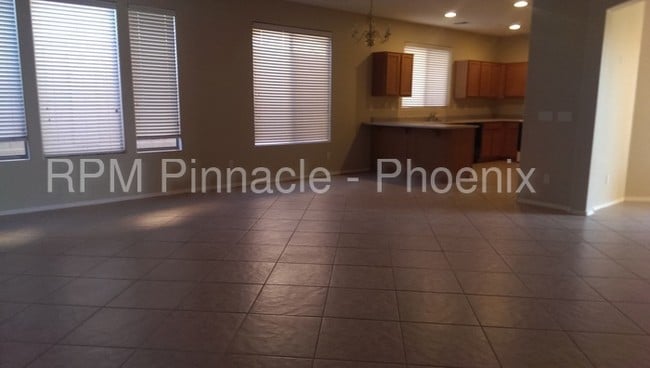 Building Photo - 4622 E Tumbleweed Dr