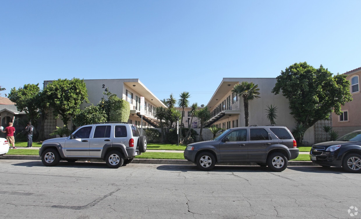 Building - 244 W Tujunga Ave