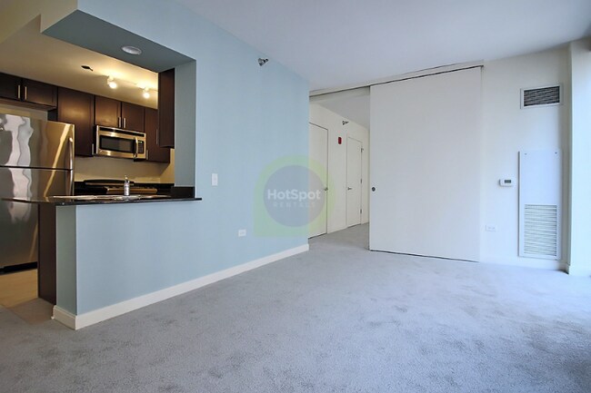 Foto del edificio - 210 N Post Pl