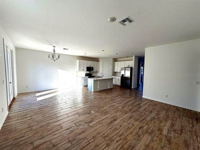 Foto del edificio - 2066 Derwent Dr