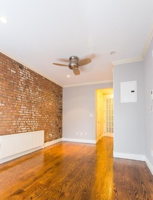 Foto del edificio - 345 E 5th St