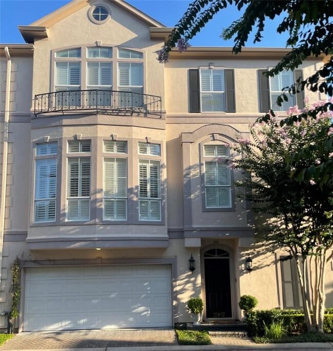 Building Photo - 2907 Brompton Square Dr