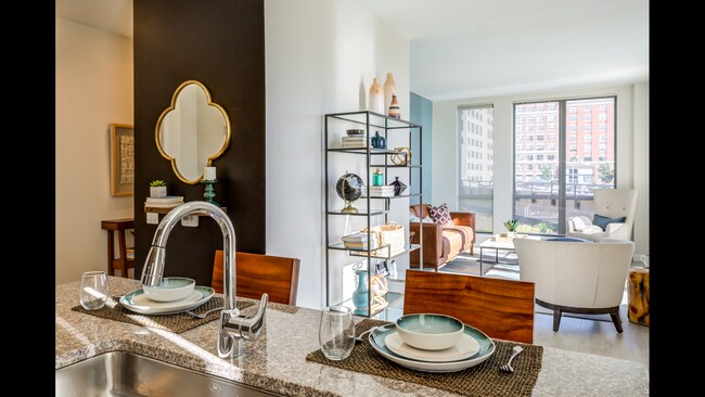 Building Photo - bedroom in Boston MA 02127