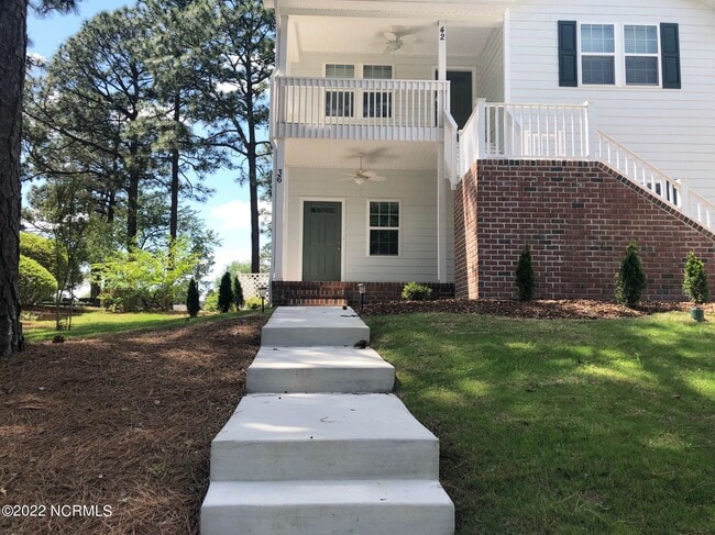 Building Photo - 40 Knoll Rd