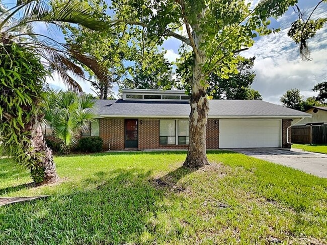 Building Photo - 1685 Farm Way