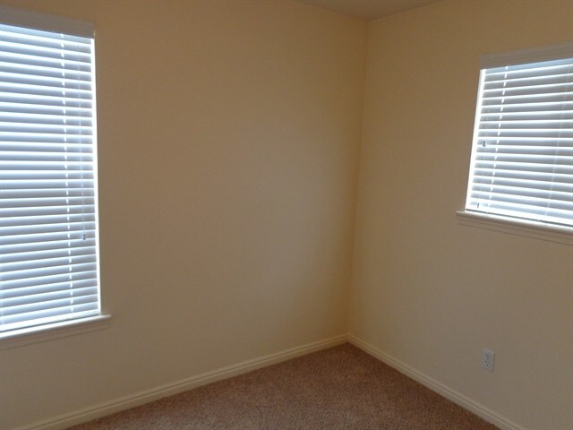 Building Photo - 4029 E Dillons Drive