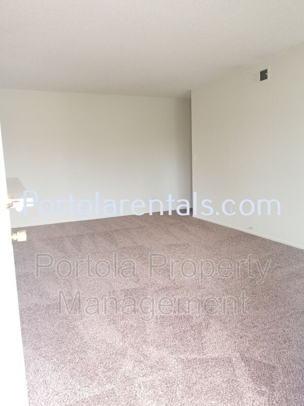 1475 45th Ave Unit 4, Capitola, CA 95010 Condo for Rent in Capitola