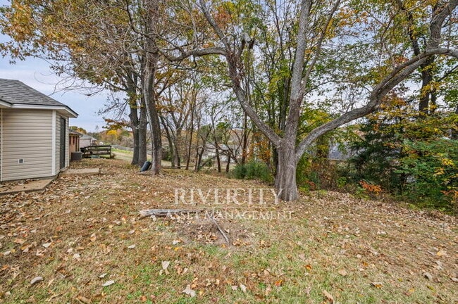 Building Photo - Frayser Beauty !!!!!! Section 8 Welcomed !!!!!