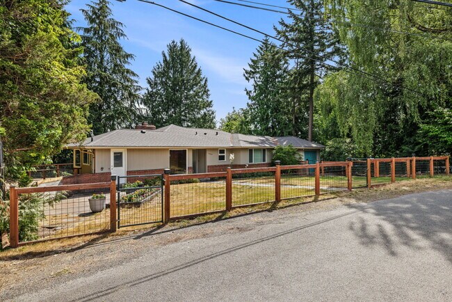 Foto del edificio - 11954 Exeter Ave NE