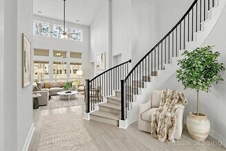 Building Photo - 215 Flower Moon Ct