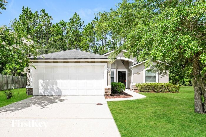 Primary Photo - 403 W New England Dr