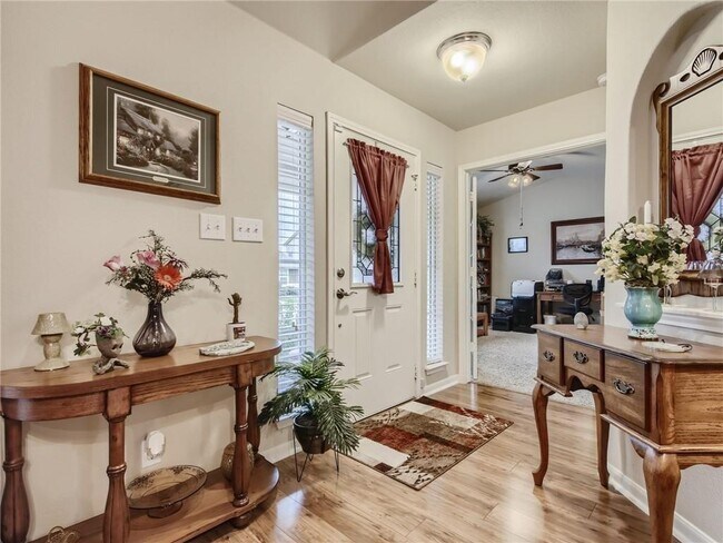 Building Photo - 1807 Colorado Bend Dr