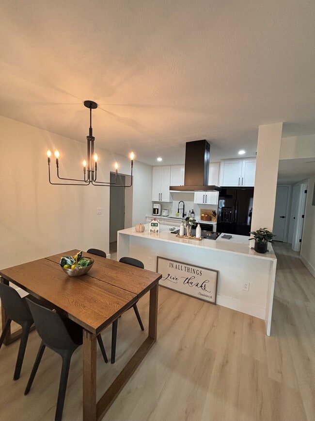 Photo - 8003 Somerset Ln House