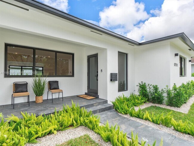 Foto del edificio - 1751 NE 138th St