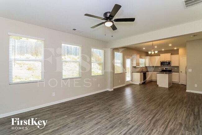 Building Photo - 68 Valley Brook Way