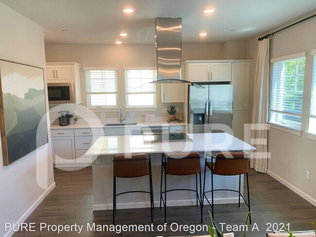 Foto del edificio - 3 br, 3.5 bath House - 12007 SE High Creek...