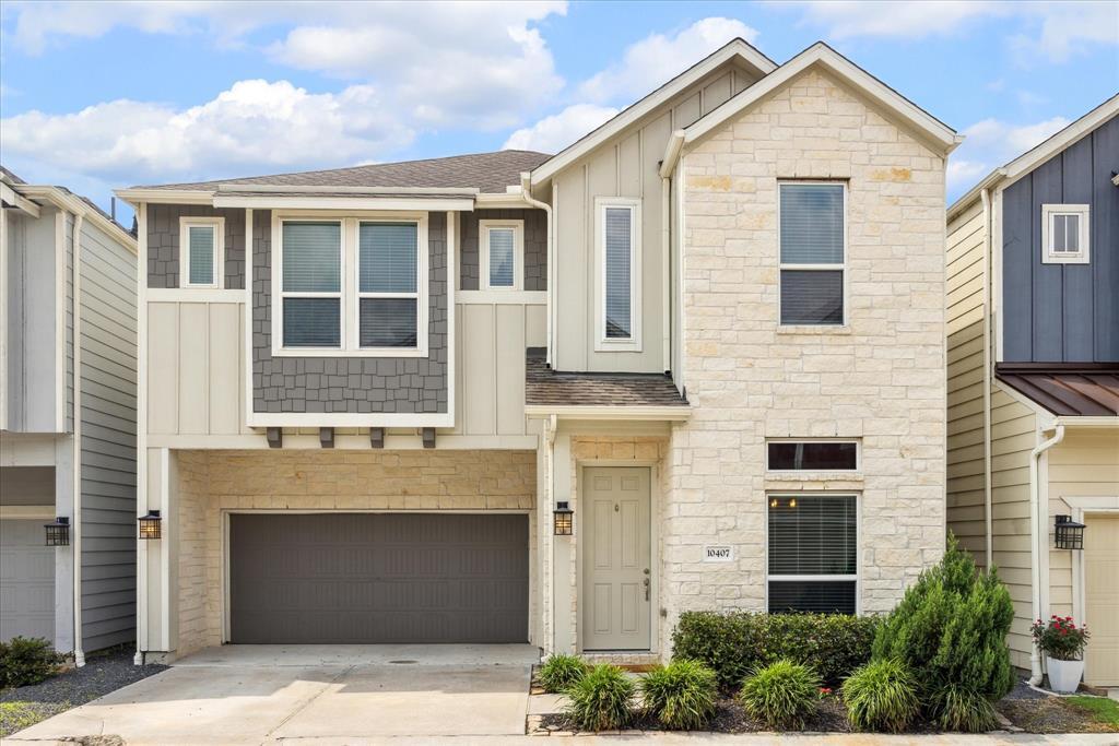 Foto principal - 10407 Quiet Courtyard Rd