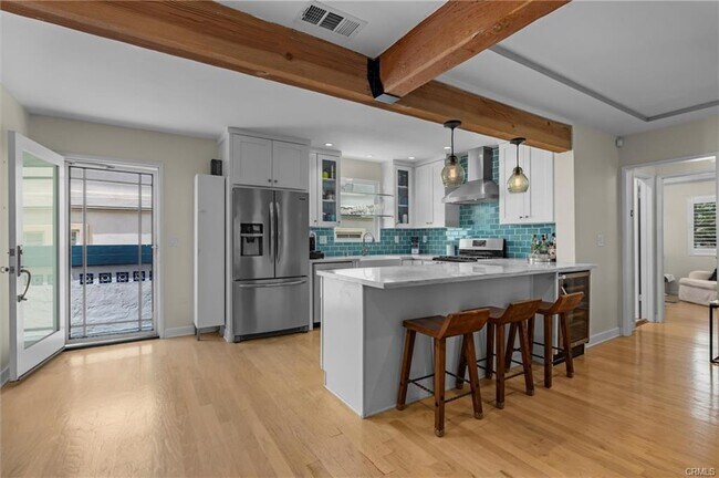 Building Photo - 3528 Pacific Ave