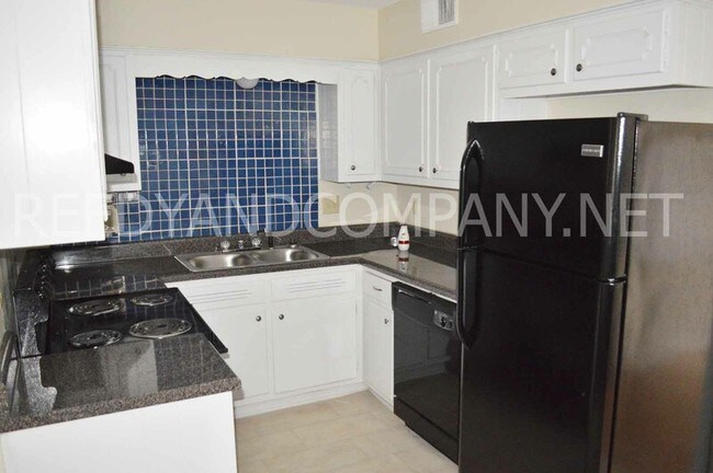 Building Photo - 4185 Knight Arnold Rd