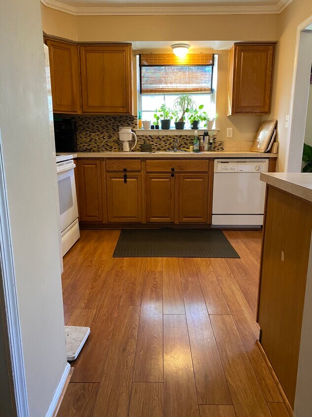 17510 Gallagher Way, Olney, MD 20832 Townhome Rentals in Olney MD