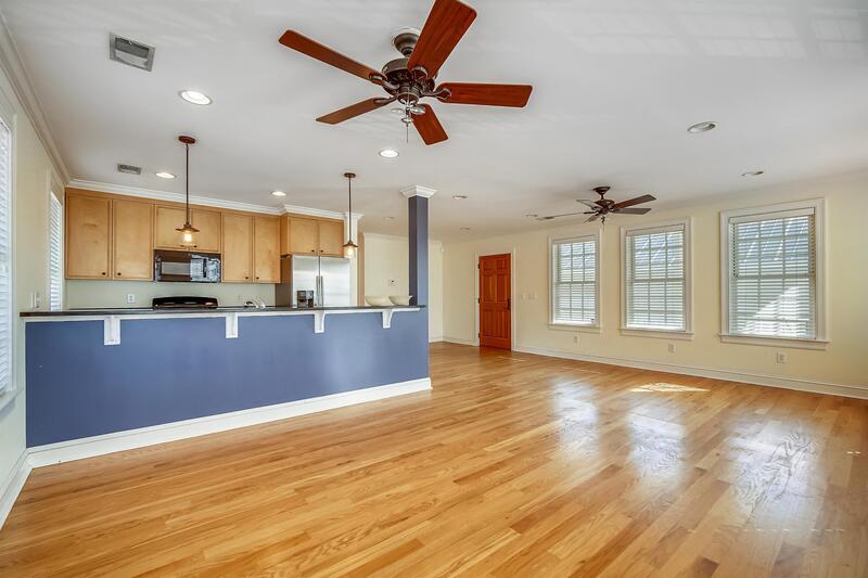 Primary Photo - 348 Ashley Ave