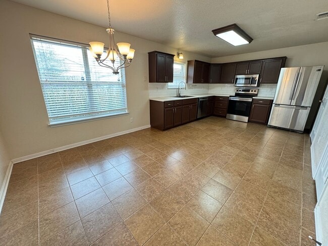 Foto del edificio - 3610 Fox Glove Ln