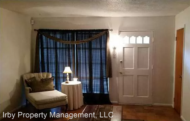 Foto del edificio - 3 br, 1 bath House - 4216 Cottage Hill Road