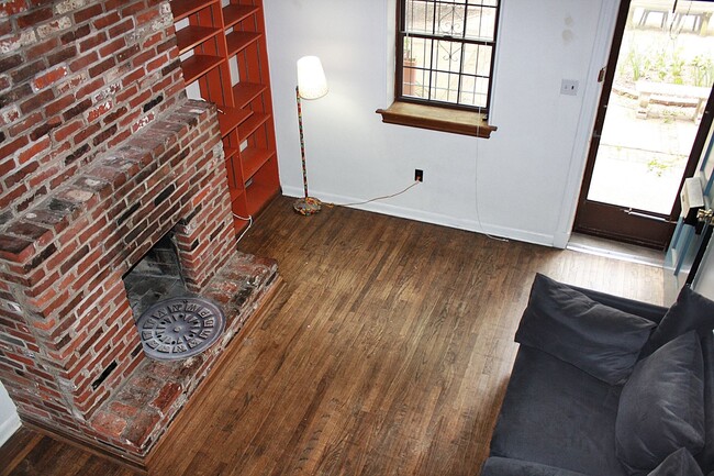 Foto del edificio - 1026 Pine St