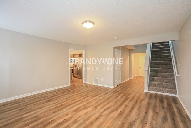 Foto del edificio - 1341 Lake Meadow Dr