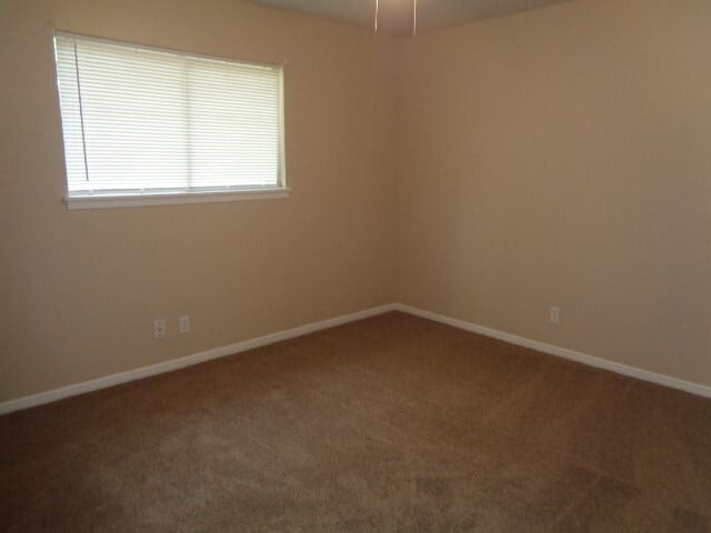 Building Photo - 802 Baltic Ln