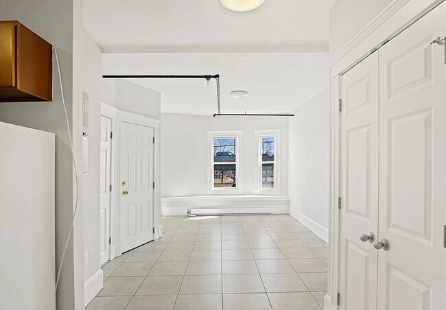 Foto del edificio - 2 Redfield St