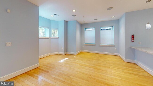 Building Photo - 1793 Lanier Pl NW