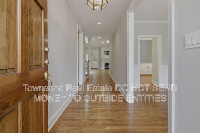Foto del edificio - 200 Litchfield Pl