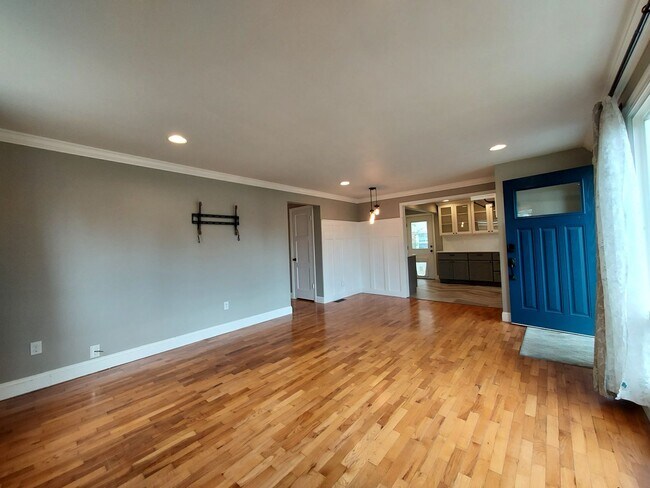 Foto del edificio - Your New North End Home Awaits!