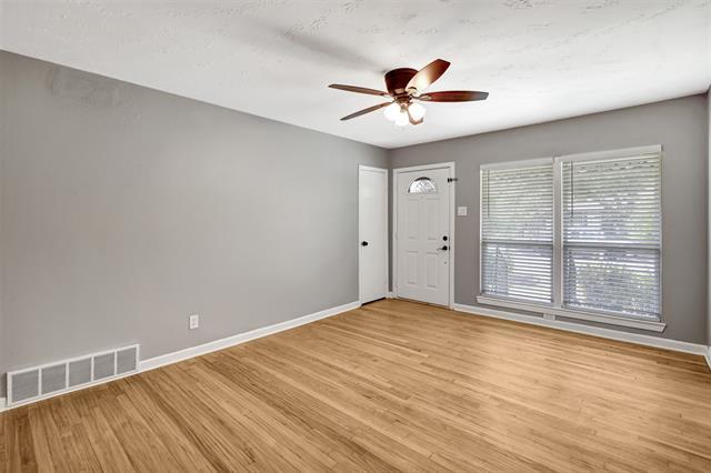 Building Photo - 1422 Flamingo Ln