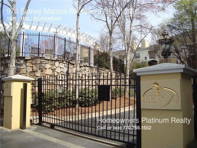 Foto del edificio - 970 Sidney Marcus Blvd NE